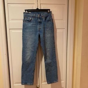 Levi’s 501 cropped jeans. Classic vintage style. Size 24W L26